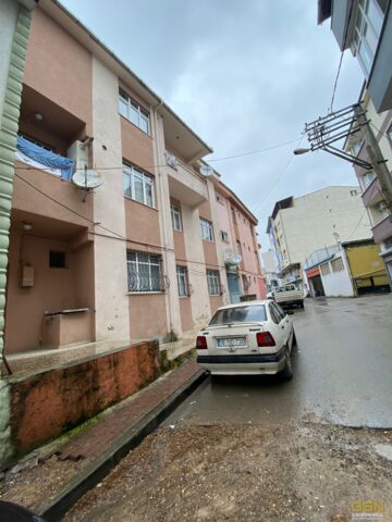 26-ÇAYIROVA YENİMAHALLE GAZİLER CAD. SATILIK DAİRE VE DÜKKANLAR